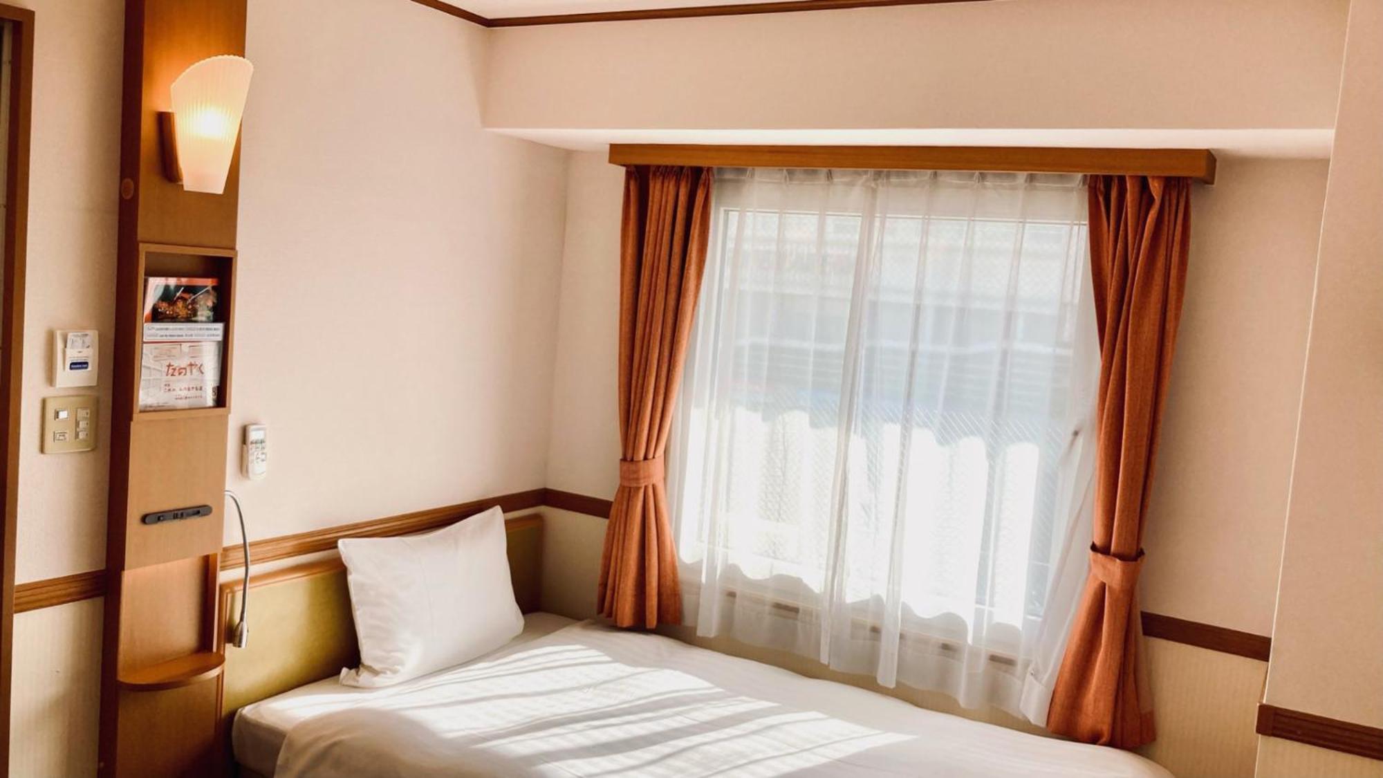 Toyoko Inn Saitama Shintoshin Szoba fotó